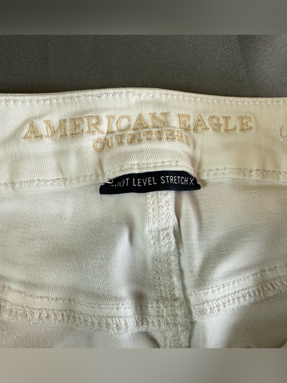 American Eagle White Distressed Jegging Crop Jeans Women’s Size 6 Stretch Raw - Picture 7 of 12